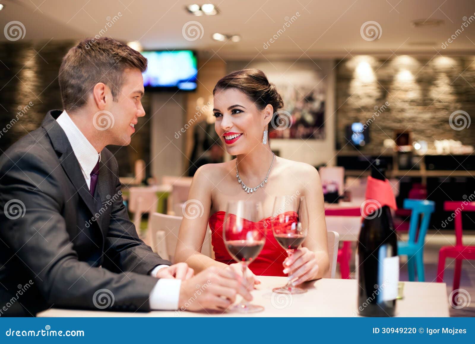 Picking Okamour: A Testimony of the Reputable Dating System